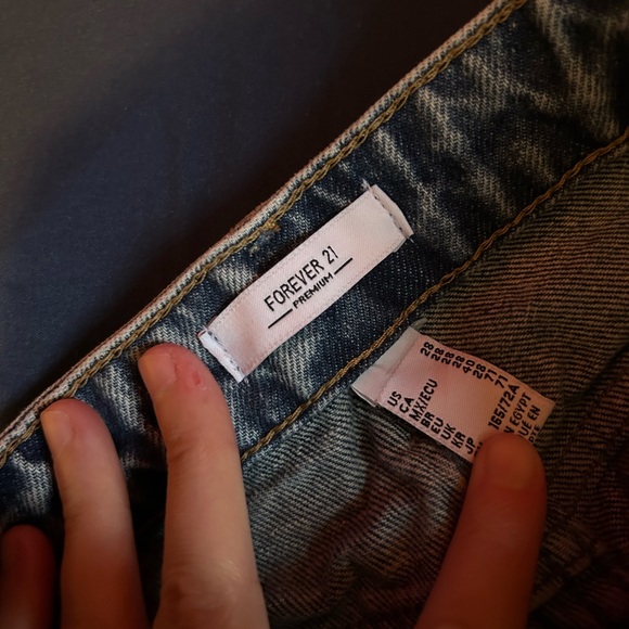 Forever 21 heart patterned jeans - Picture 3 of 3